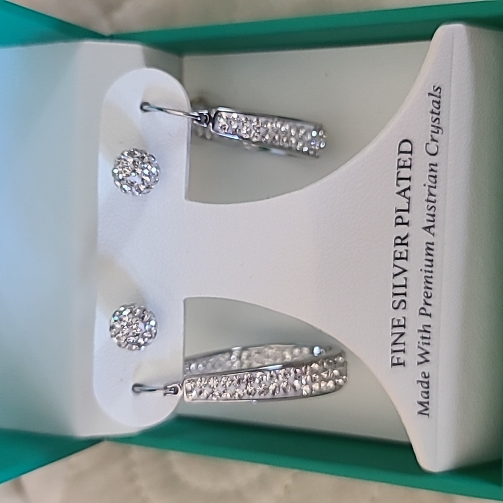 Sofia James  Swarovski earing